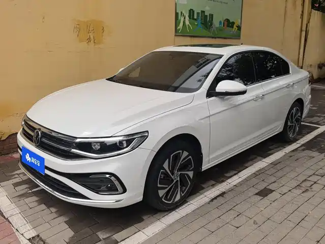 Volkswagen Bora 2023