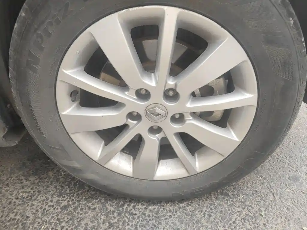Renault Koleos (Import) 2014 2014 2.0L 2WD Fashion Edition