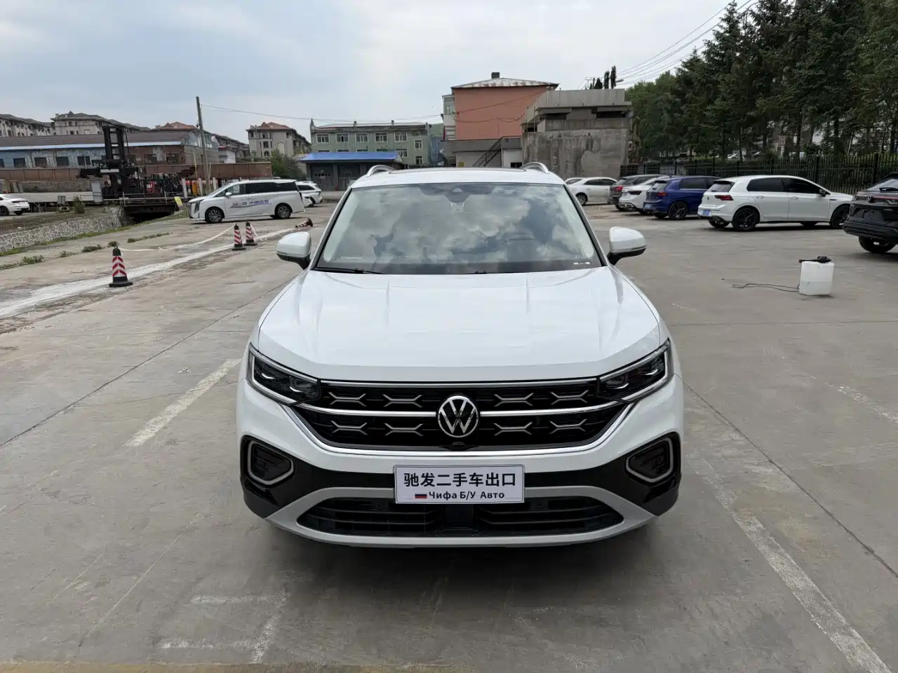 Volkswagen Tayron 2023 280TSI 2WD Luxury Plus Advanced Edition фото 2