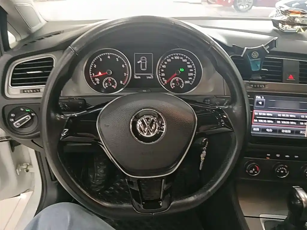 Volkswagen Golf 2014 1.4TSI Automatic Comfort фото 11
