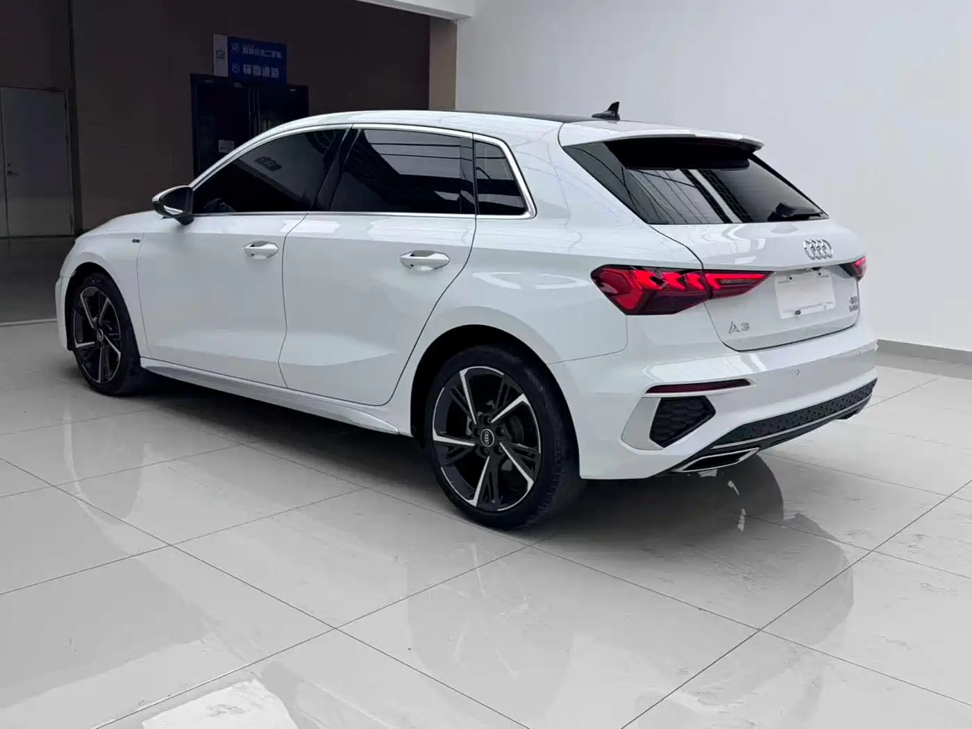 Audi A3 2022 Sportback 35 TFSI Style Sport фото 4