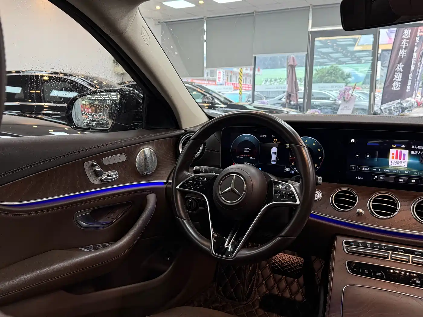 Mercedes-Benz E-Class 2022 E 300 L Luxury фото 19