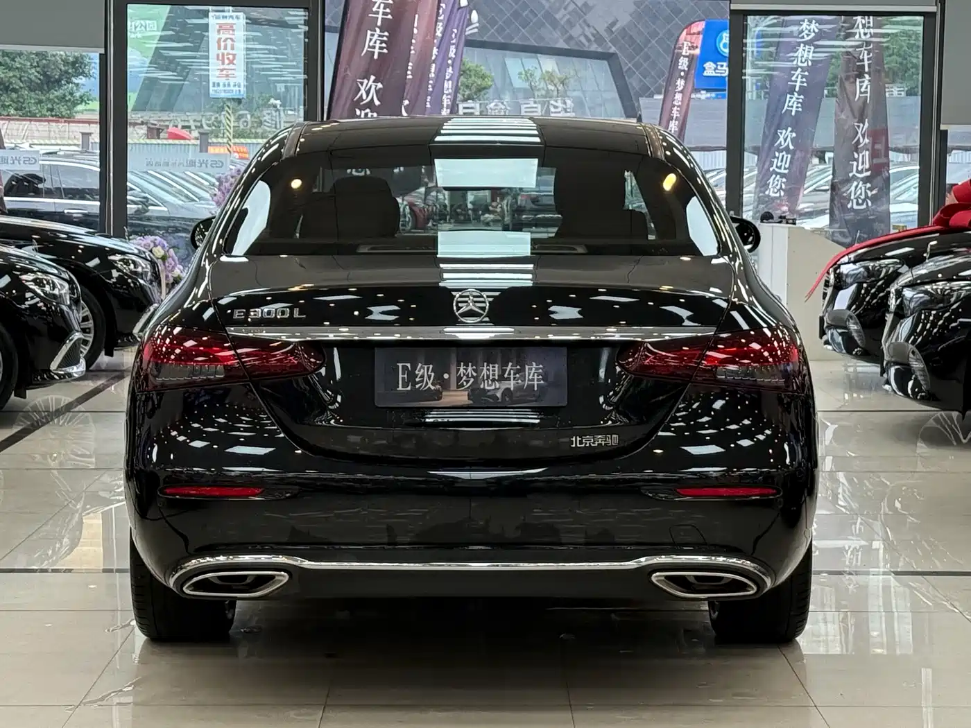 Mercedes-Benz E-Class 2022 E 300 L Luxury фото 24