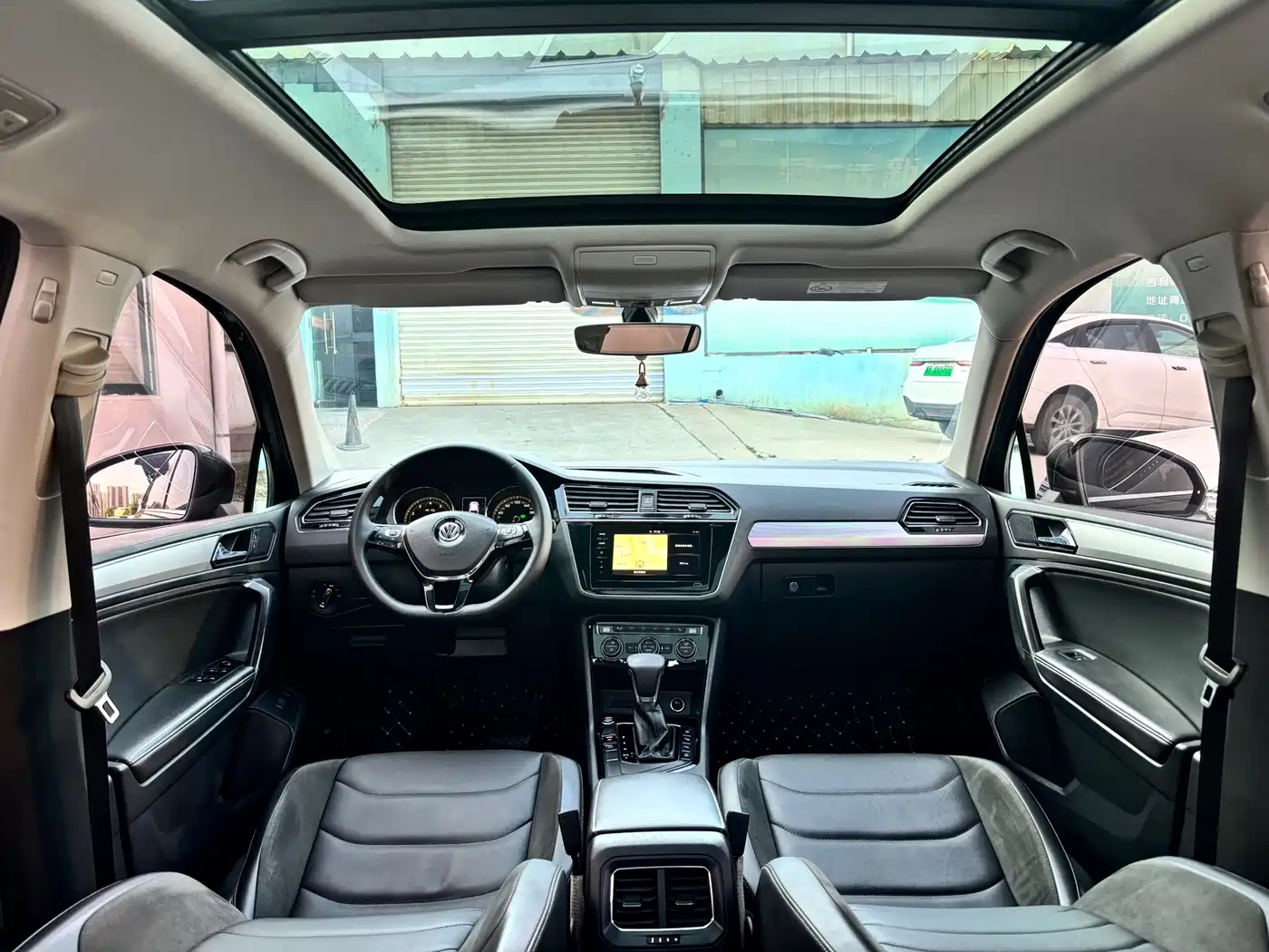 Volkswagen Tiguan L 2019 330TSI Automatic 2WD Smart Luxury Edition China VI фото 13