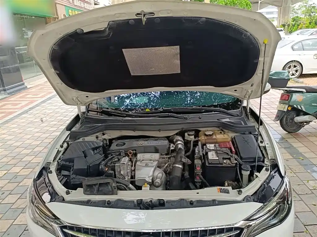 Buick Excelle 2019 18T Auto Connected Elite China VI фото 20