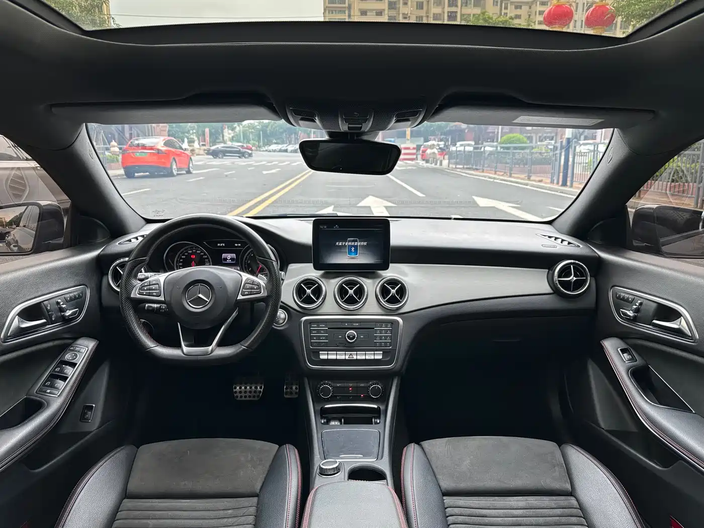 Mercedes-Benz CLA (Import) 2018 CLA 220 4MATIC фото 15