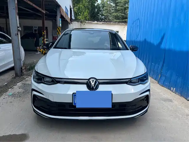 Volkswagen Golf 2022