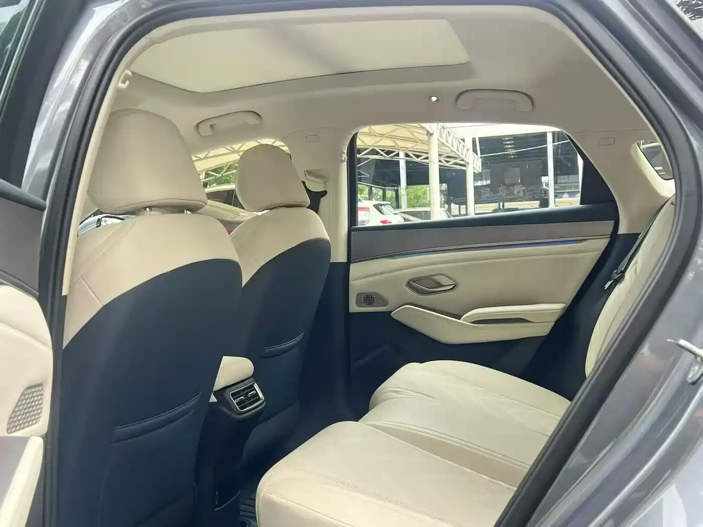 BYD Qin L 2024 DM-i 120KM Superior Edition фото 4