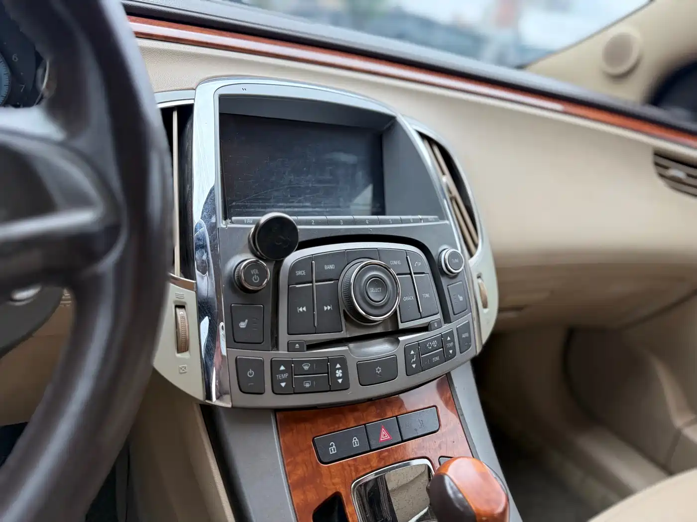Фото 10 - Buick LaCrosse