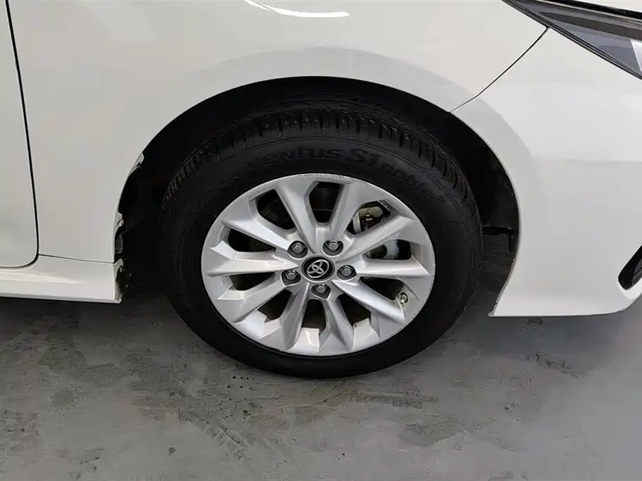 Toyota Corolla 2021 1.2T S-CVT Elite PLUS Edition фото 6