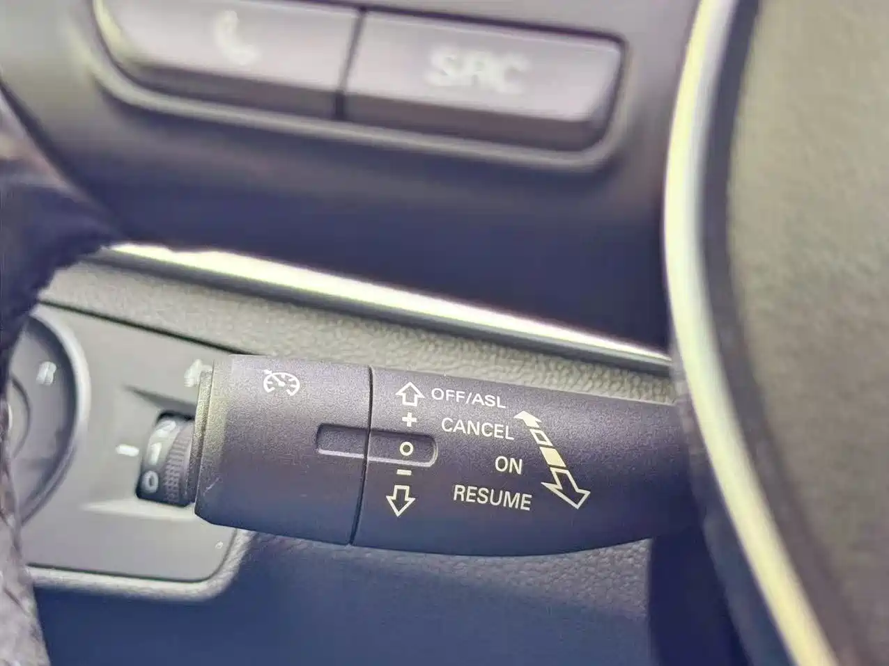 Roewe i6 New Energy 2018 2017 45T Hybrid Connected Smart Enjoyment Edition