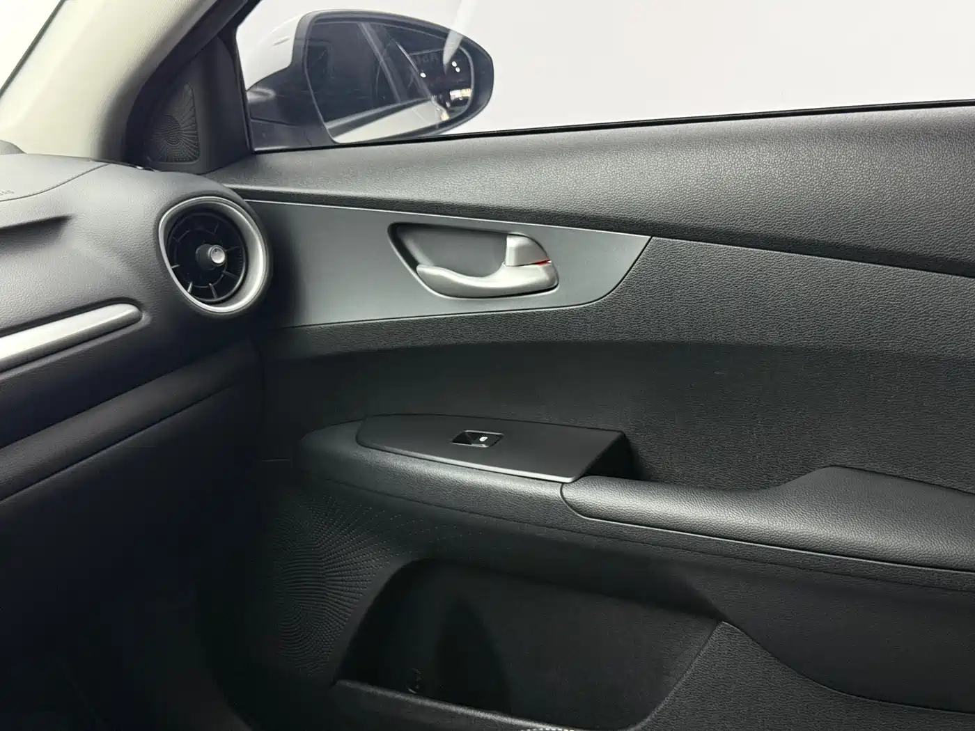 Kia K3 2021 1.5L CVT Youth Edition фото 11