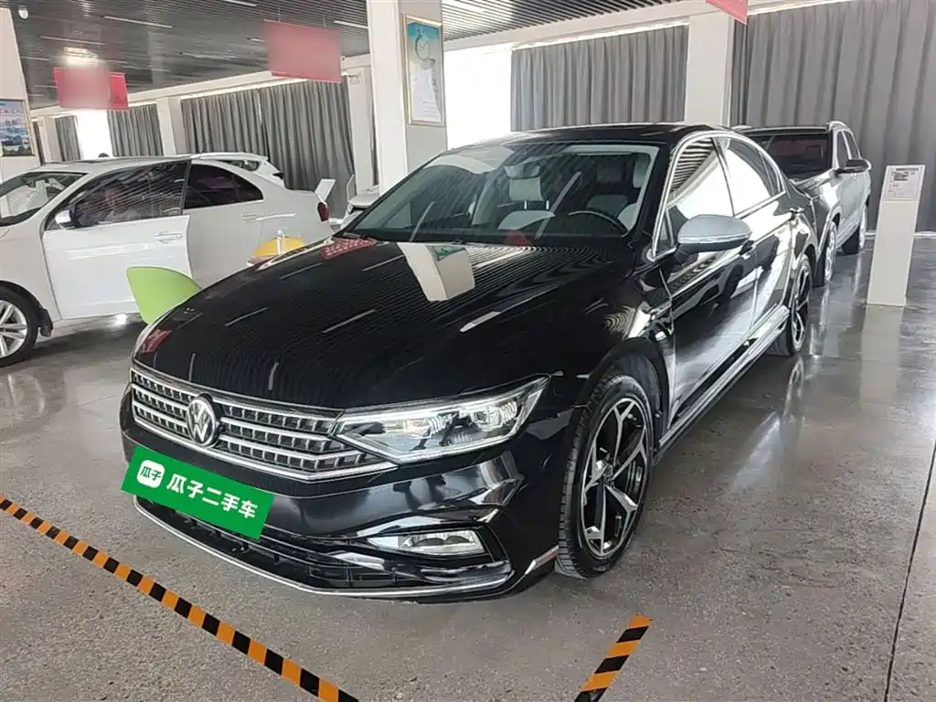 Volkswagen Magotan 2023 Model 2 Million Commemorative Edition 330TSI DSG Luxury