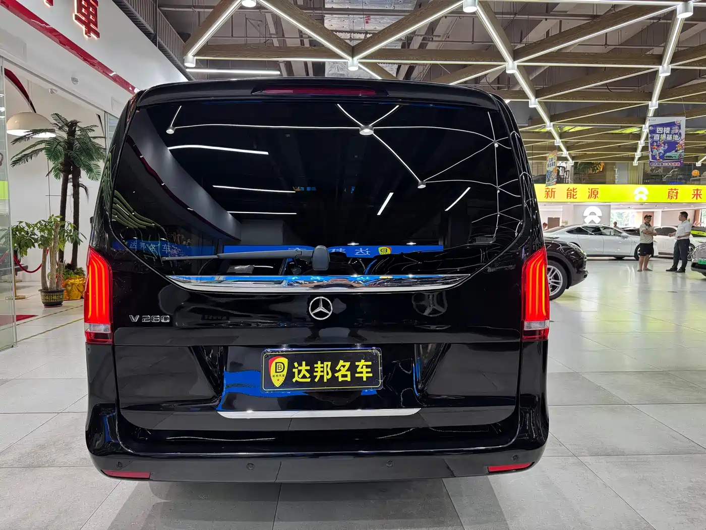Mercedes-Benz V-Class 2020 V 260 Luxury Edition фото 20