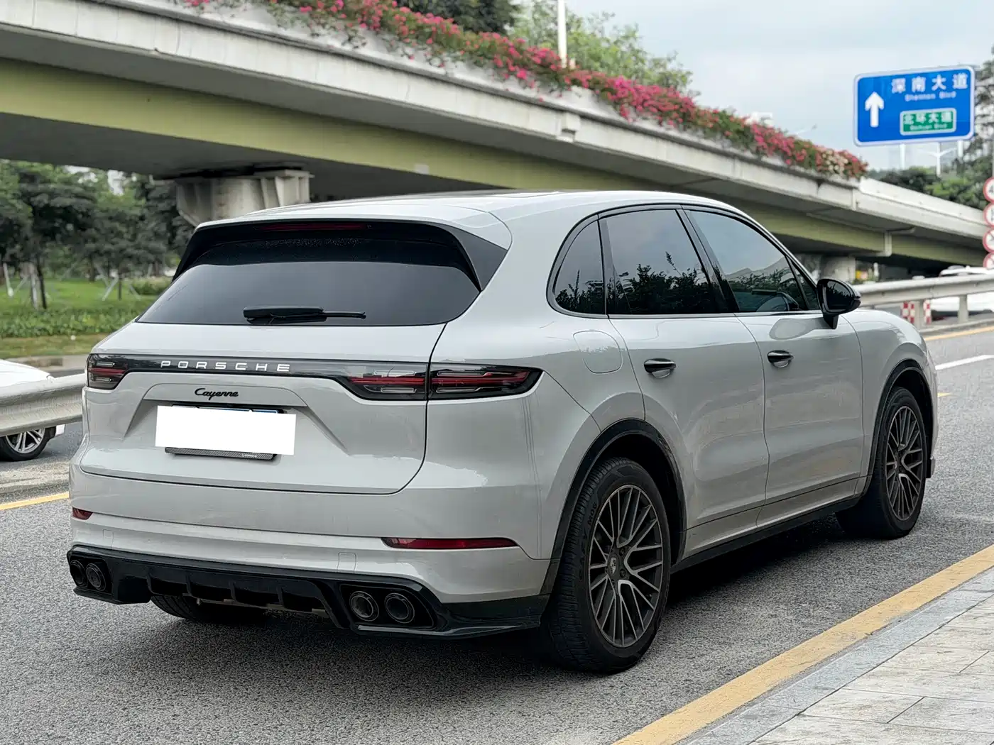 Porsche Cayenne 2019 Cayenne 3.0T фото 14