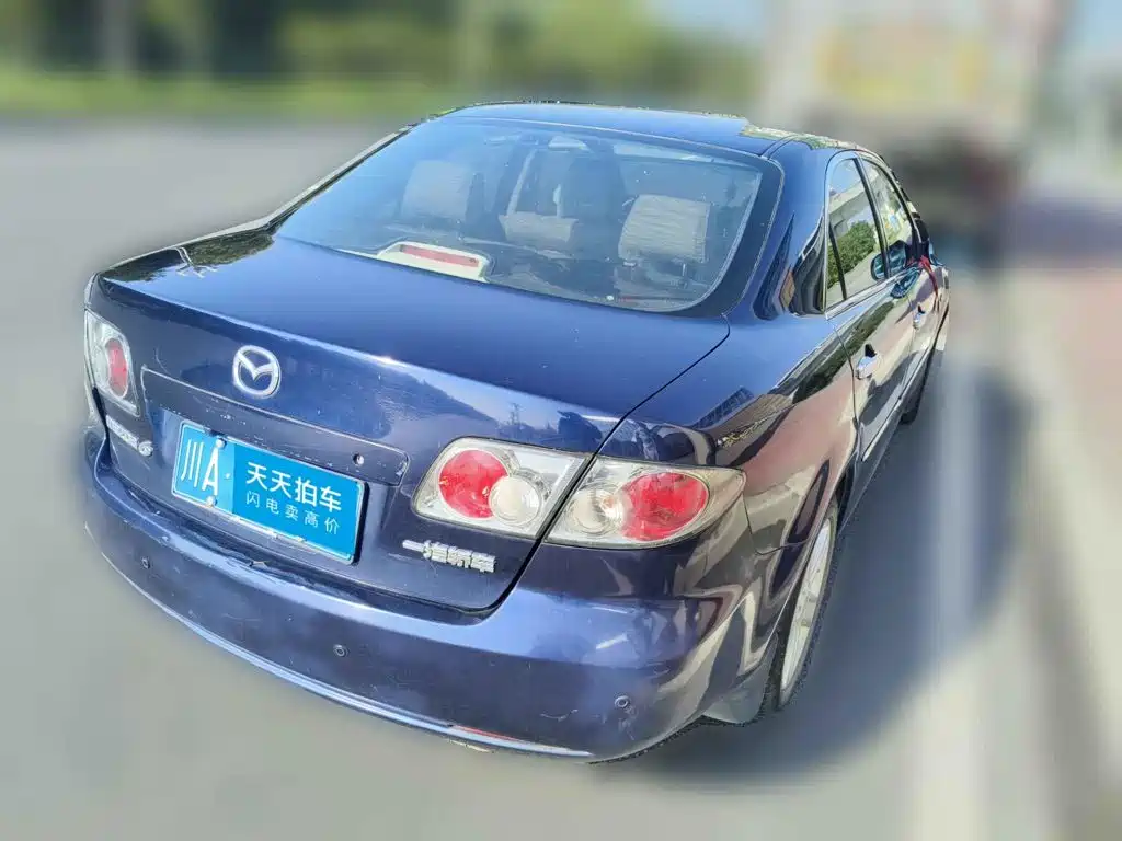 Photo 2 - Mazda 6