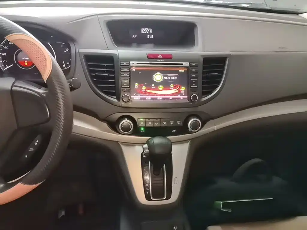 Фото 13 - Honda CR-V