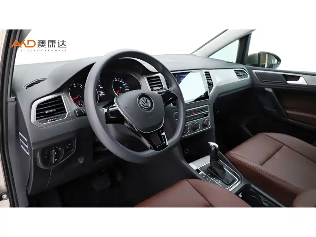 Volkswagen Golf 2016 1.6L Automatic Comfort фото 6