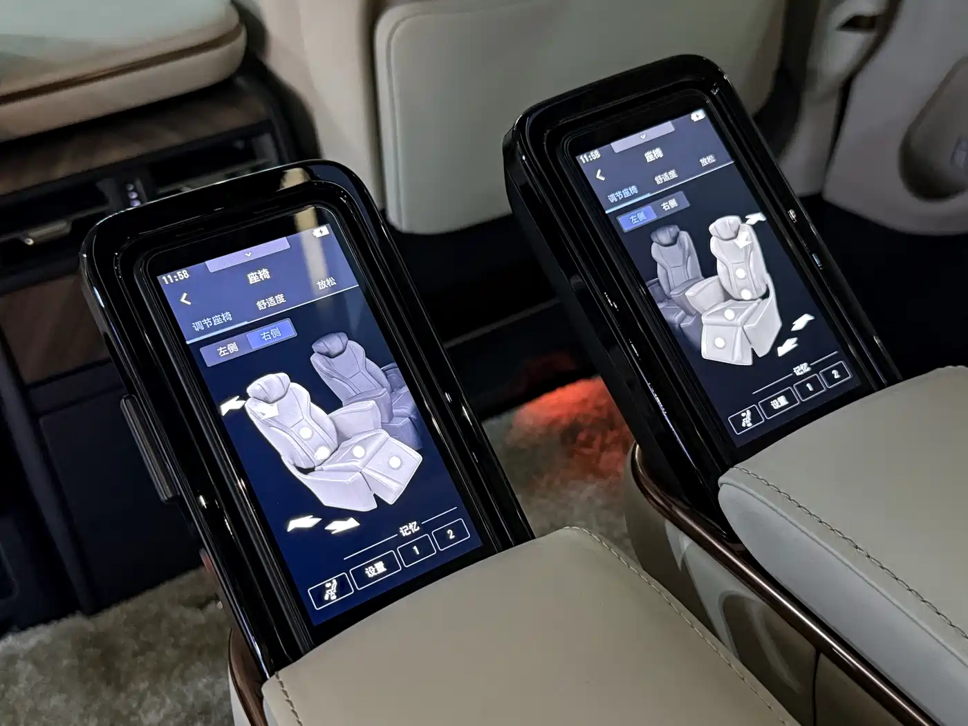 Lexus LM 2023 500h 6-Seater Prestige Edition фото 17