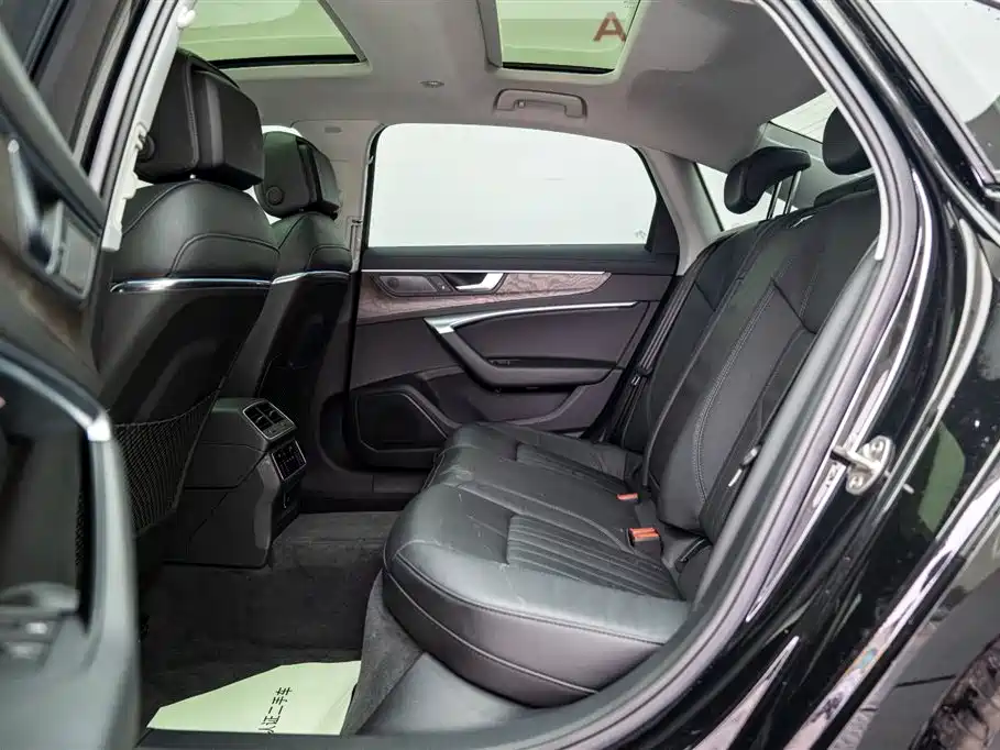 Audi A6L 2021 45 TFSI Exclusive Elegance фото 12