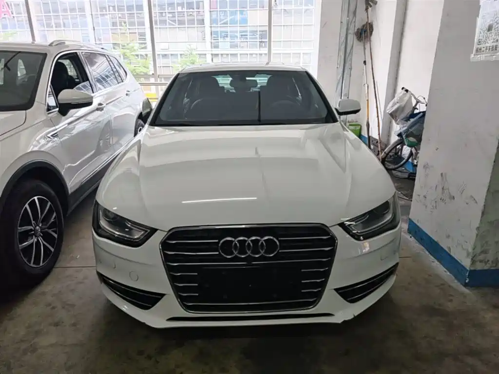 Audi A4L 2016 35 TFSI Collector's Edition Automatic Standard фото 3