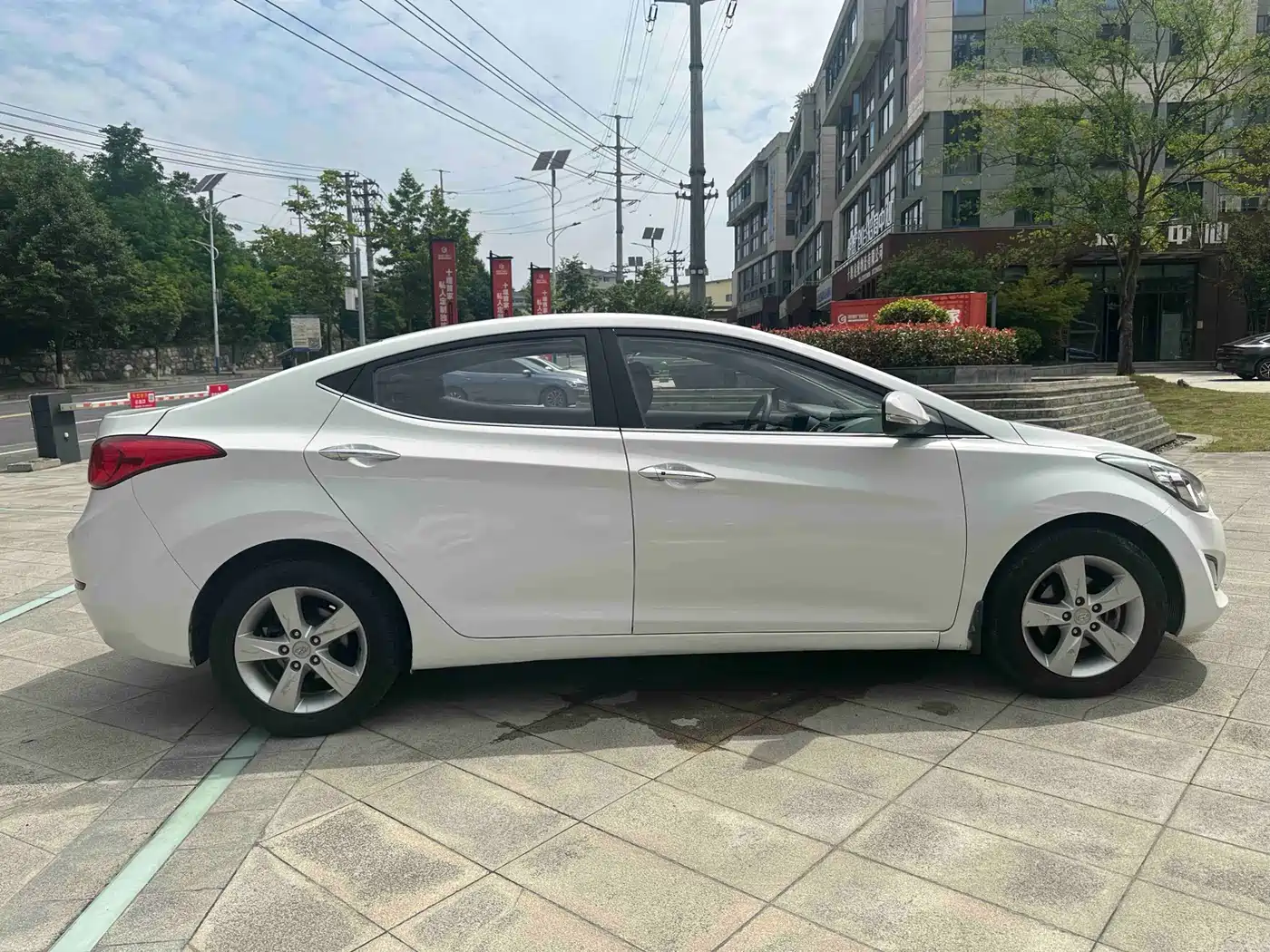 Hyundai Langdong 2013 1.6L Automatic Leading фото 14