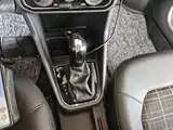 صورة 14 - Volkswagen Jetta