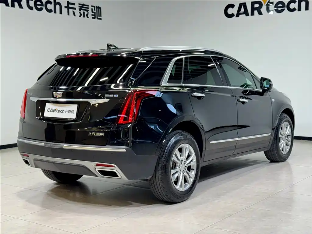 CADILLAC XT5
