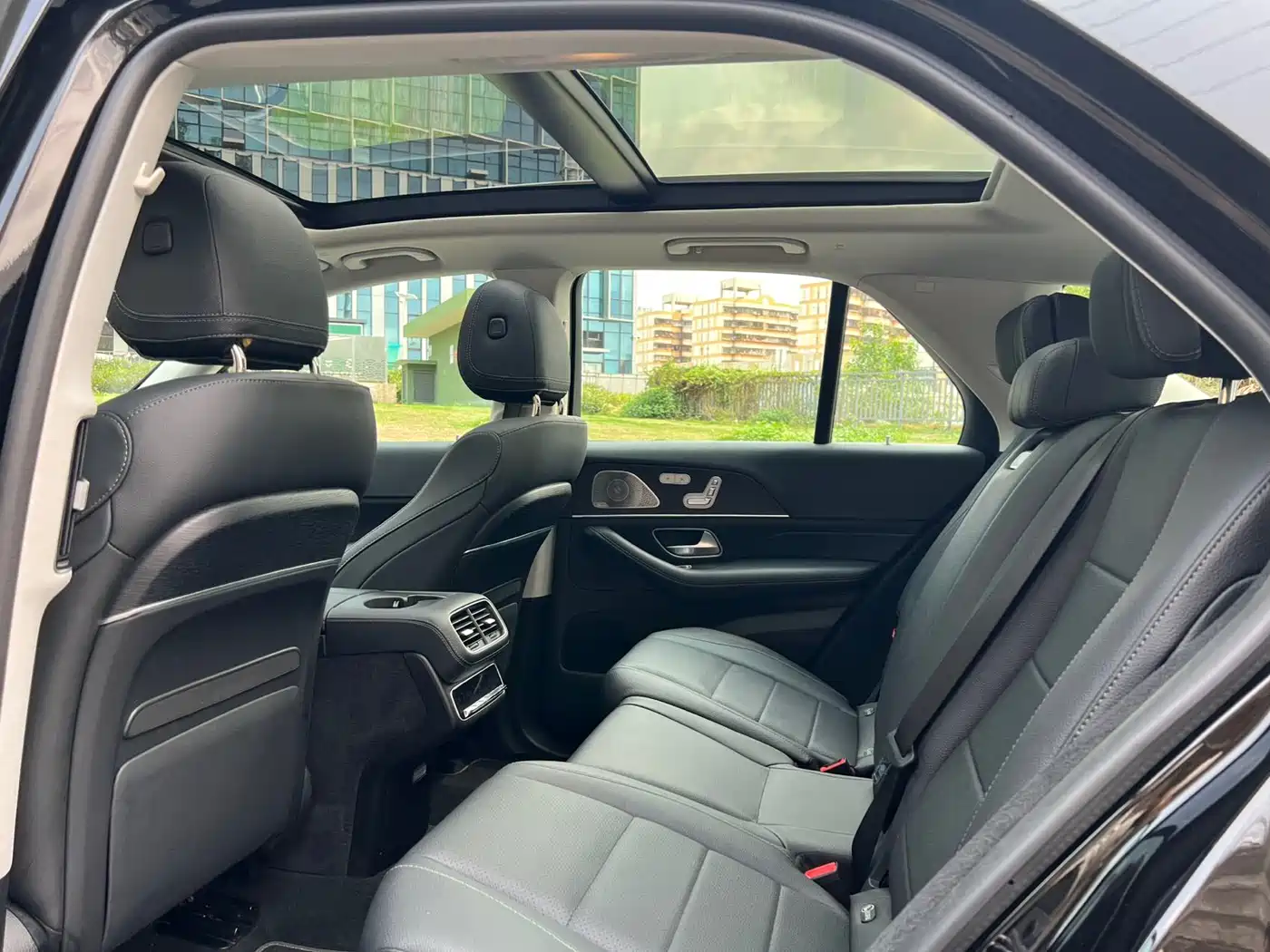 Mercedes-Benz GLE 2024 GLE 450 4MATIC Luxury фото 10
