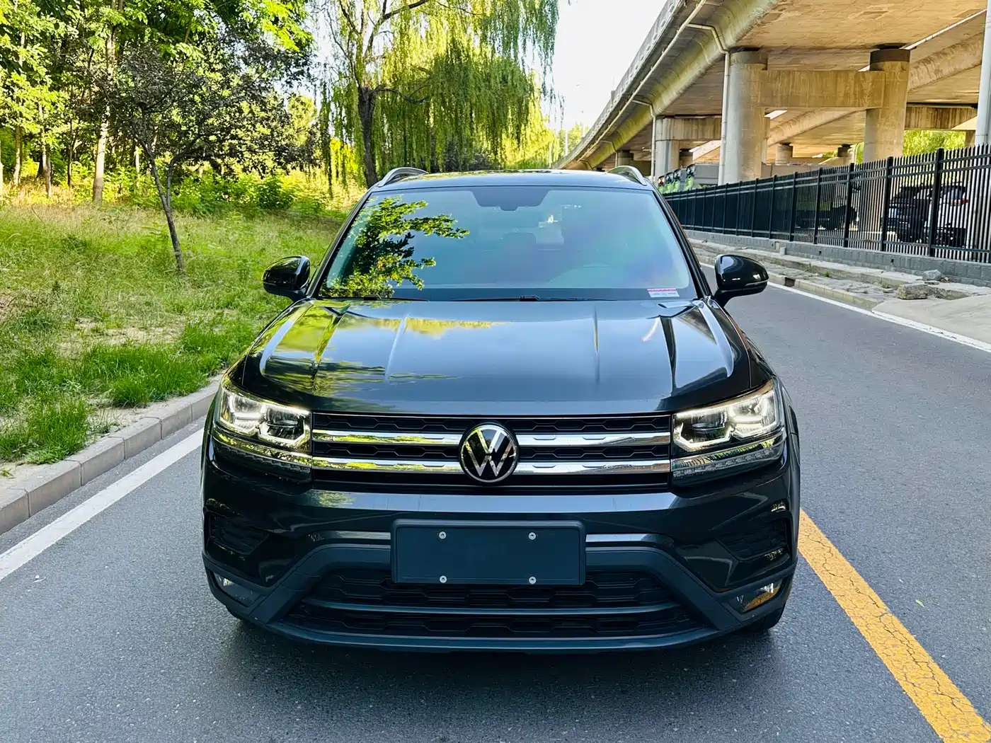 Volkswagen Tharu 2022 280TSI FWD Luxury Edition фото 2