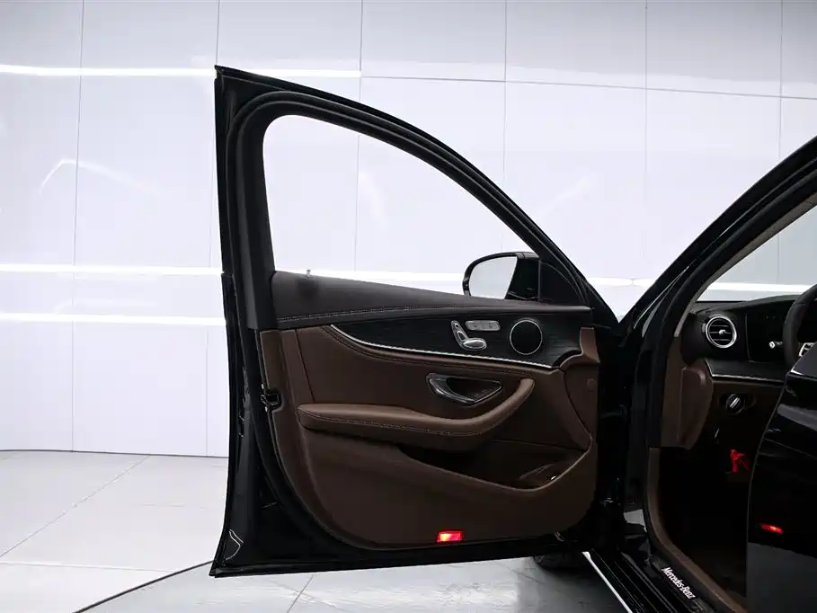 Mercedes-Benz E-Class 2022 Facelift E 300 L Fashion Style фото 11