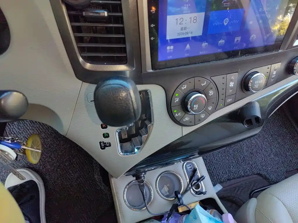 Toyota Sienna 2015 2015 3.5L 2WD L