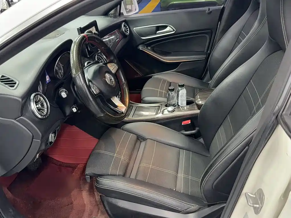 Mercedes-Benz CLA (Import) 2016 CLA 200 Sport фото 12