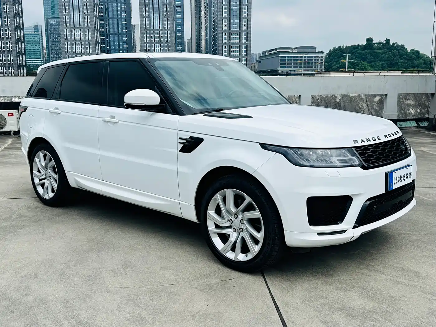 Land Rover Range Rover Sport 2020 3.0 L6 HSE DYNAMIC фото 3