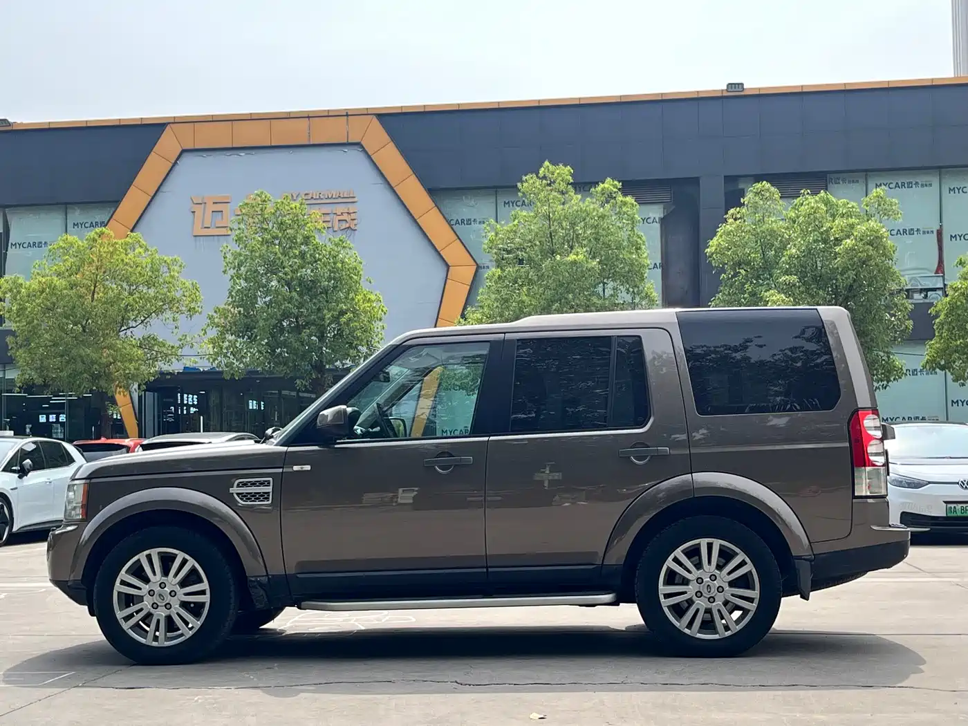 Фото 8 - Land Rover Discovery