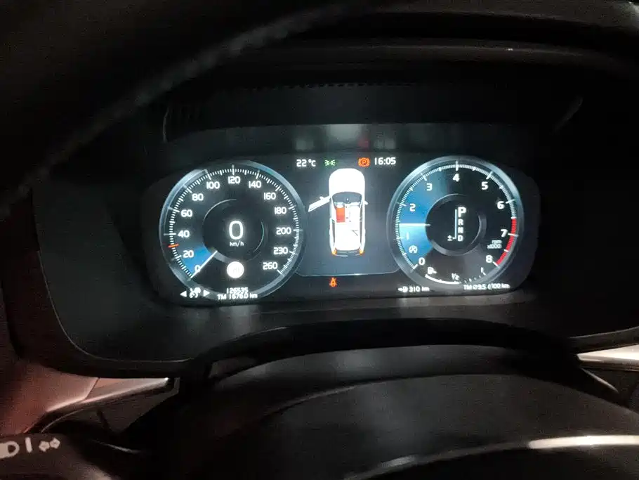VOLVO XC60