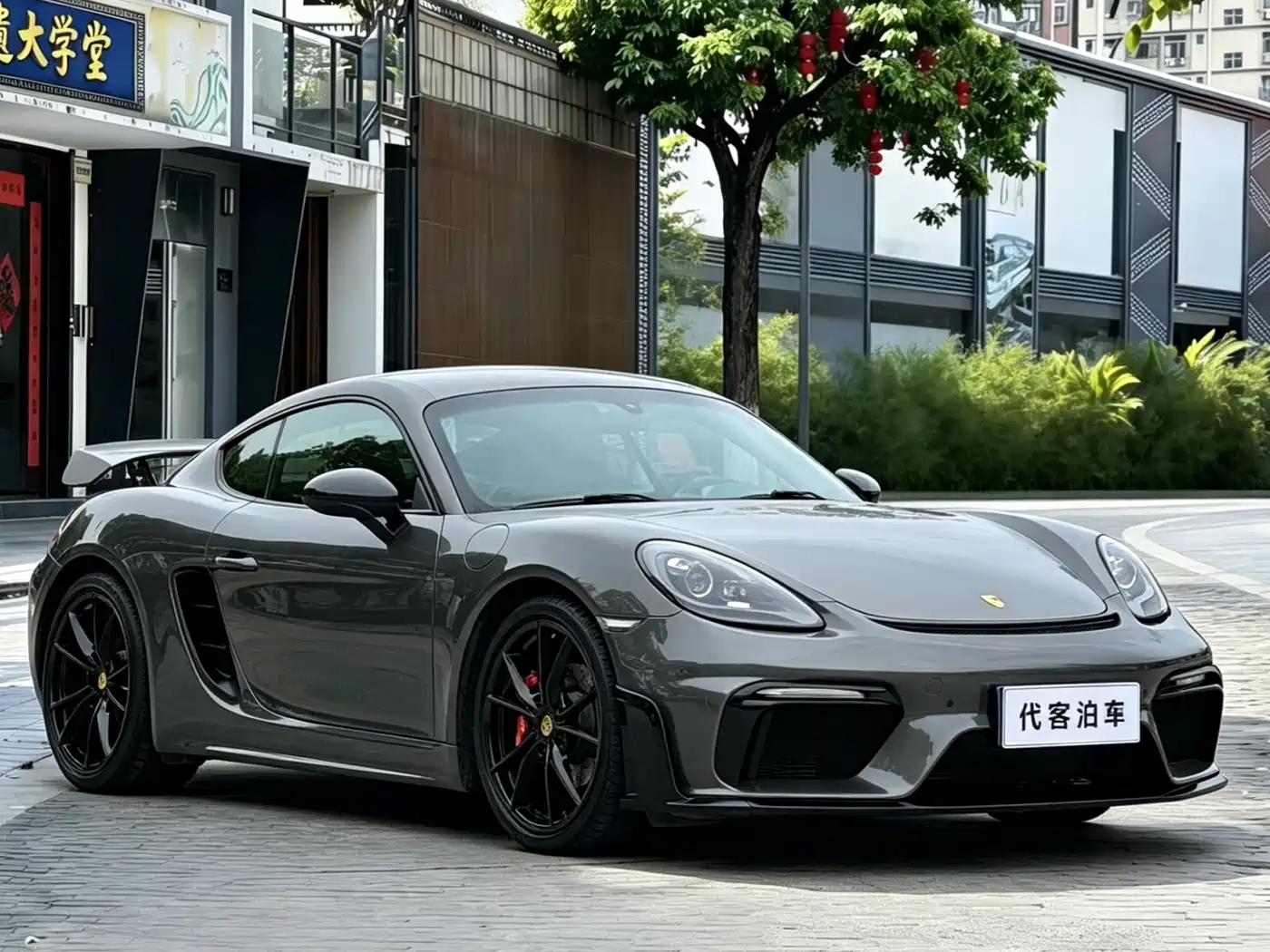 Porsche 718 2018 Cayman 2.0T фото 3