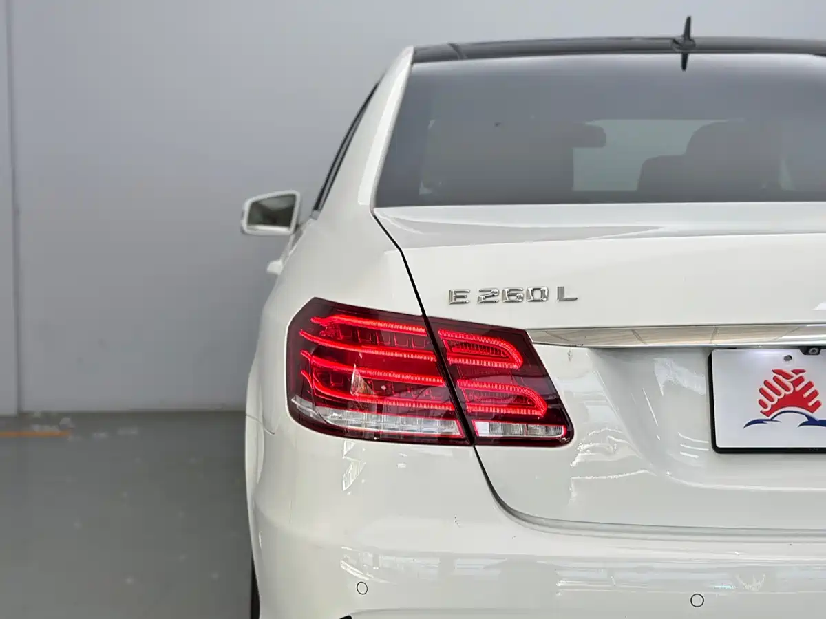 Mercedes-Benz E-Class 2015 Facelift E 260 L Sport фото 14