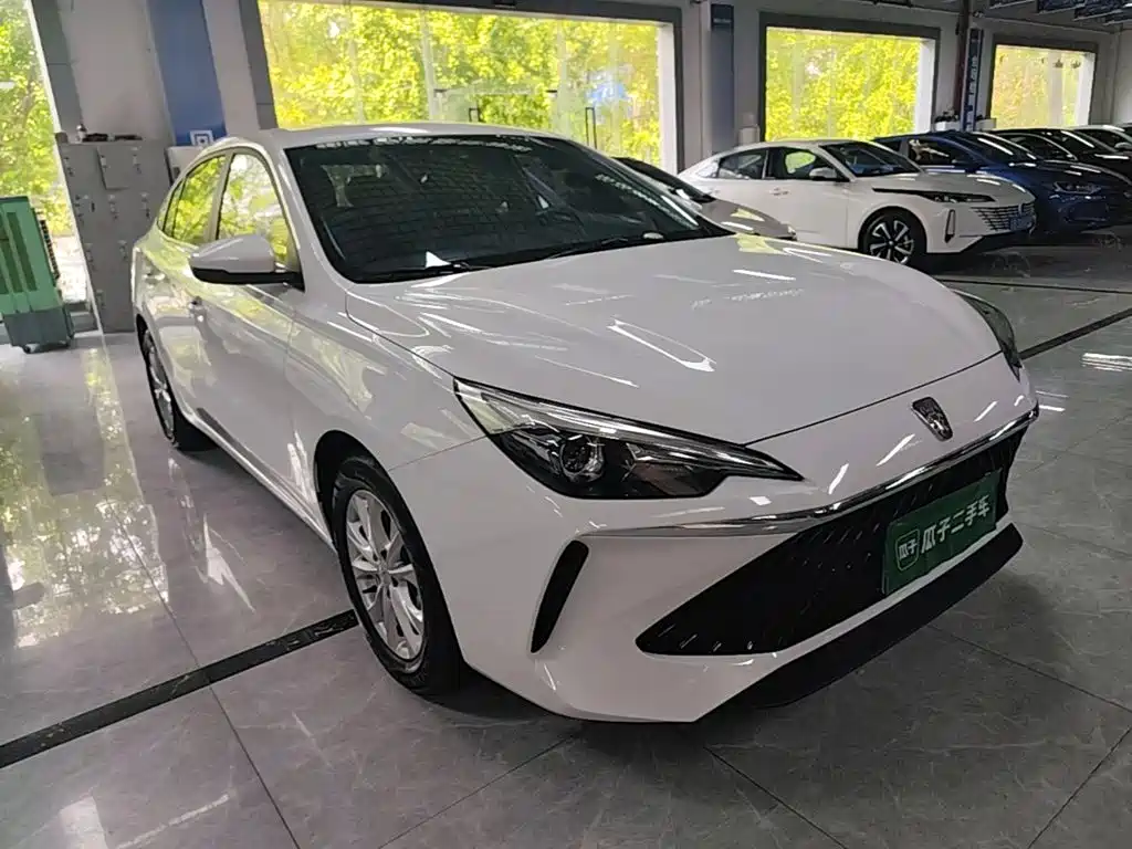 Roewe i5 2025 2023 1.5L CVT Luxury Edition