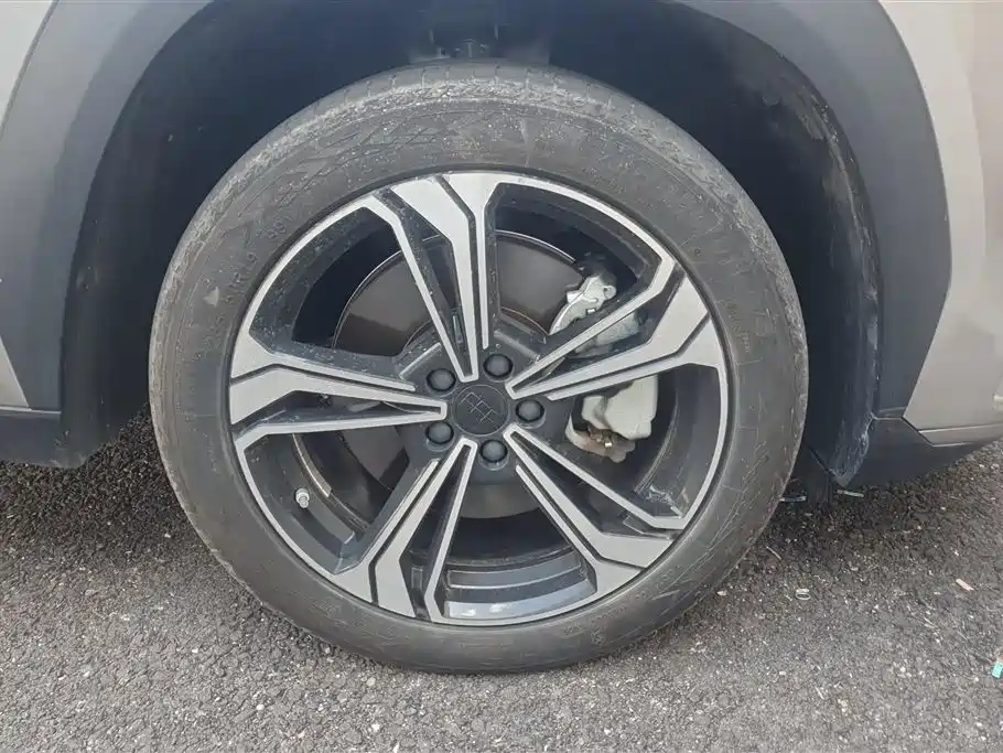 Geely Galaxy Galaxy L7 2023 1.5T 115km PLUS фото 6