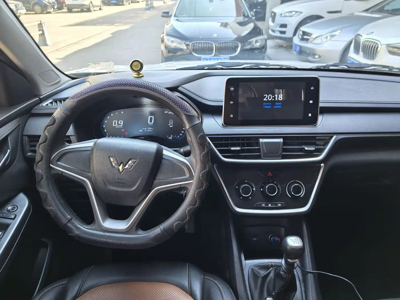 Wuling Motors Wuling Hongguang S3 2020 2019 1.5L Manual Comfort Model China VI