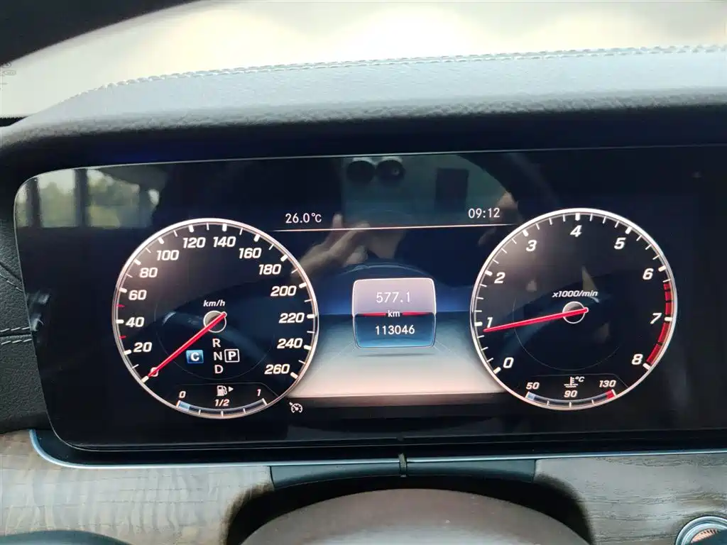 Mercedes-Benz E-Class 2019 E 300 L Fashion фото 10