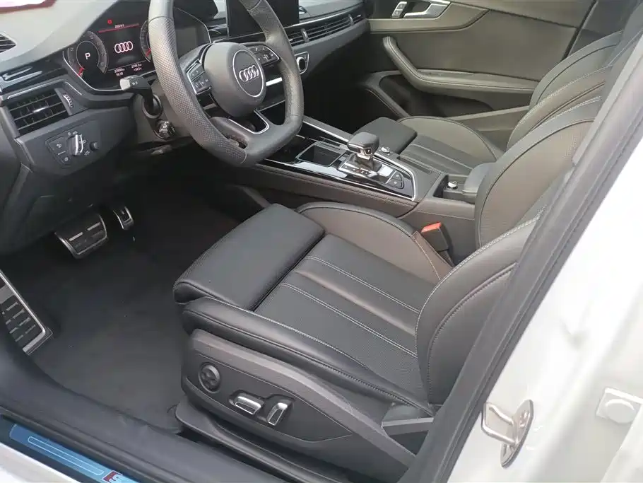 Audi A4L 2024 40 TFSI Luxury Dynamic фото 9