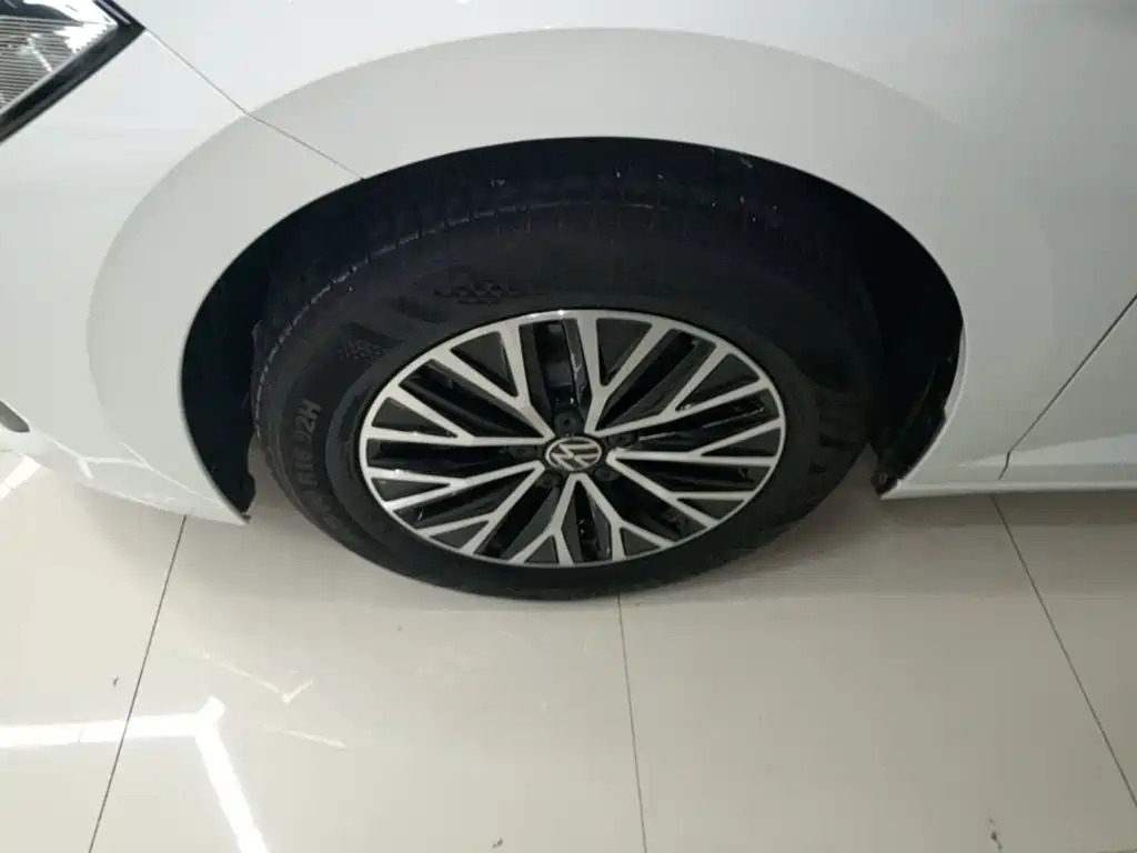 Volkswagen Sagitar 2026 2025 Model Year Facelift 200TSI DSG Soaring Edition