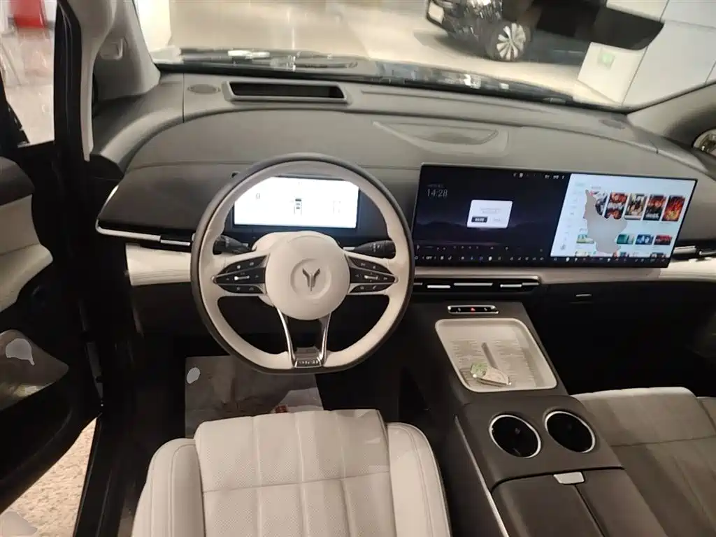 Voyah Auto Voyah Dreamer 2025 PHEV 4WD Kunpeng Premium Edition фото 11
