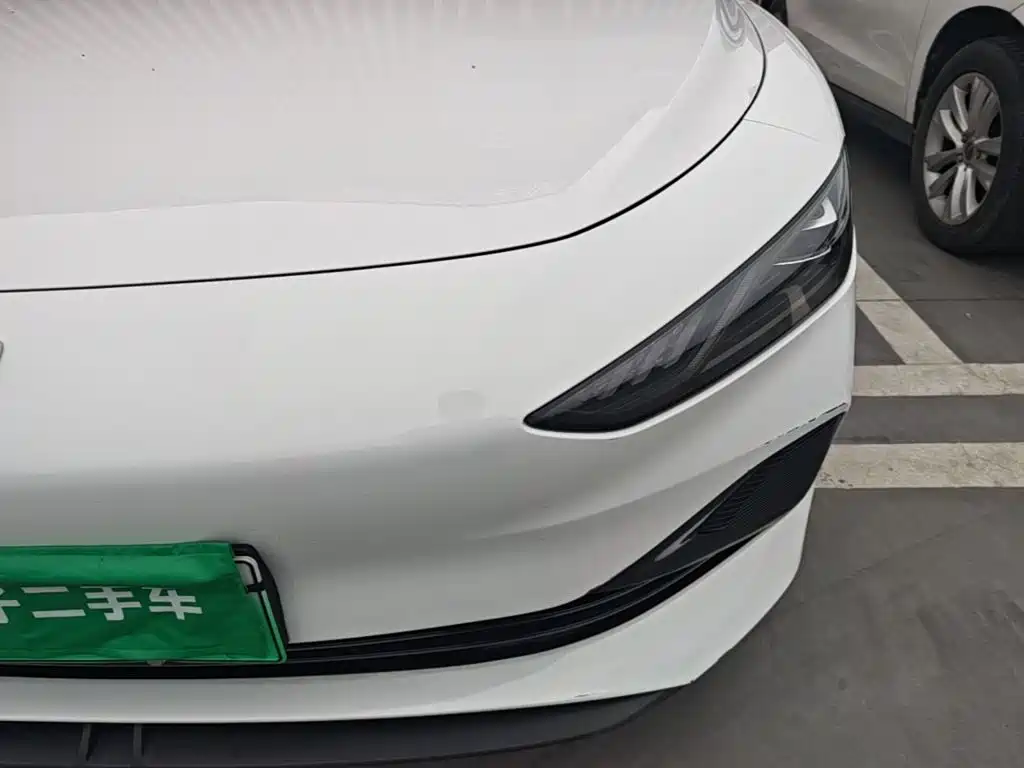 Фото 24 - Roewe D7