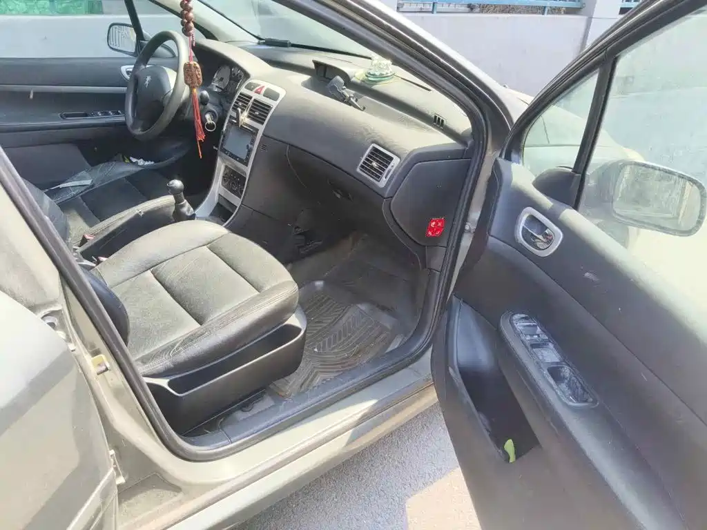 Peugeot 307 2008 2009 Model Sedan 1.6L Manual Aile Edition