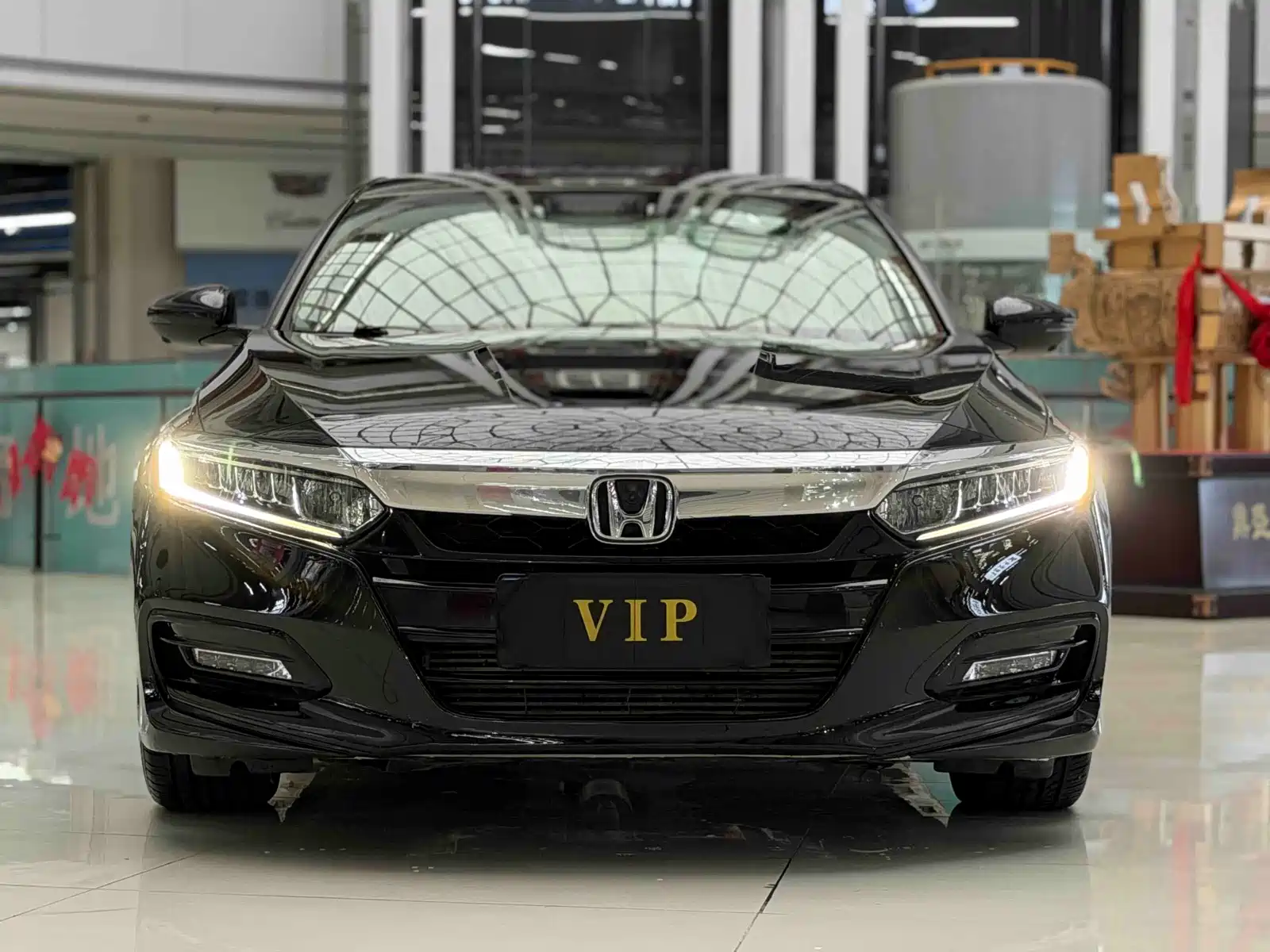 Photo 2 - Honda Accord