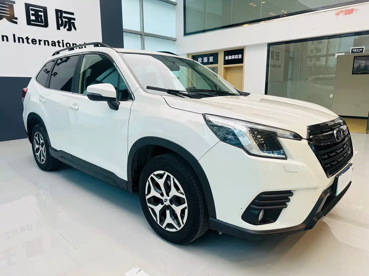 Subaru Forester 2021 2.0i Luxury Edition фото 3