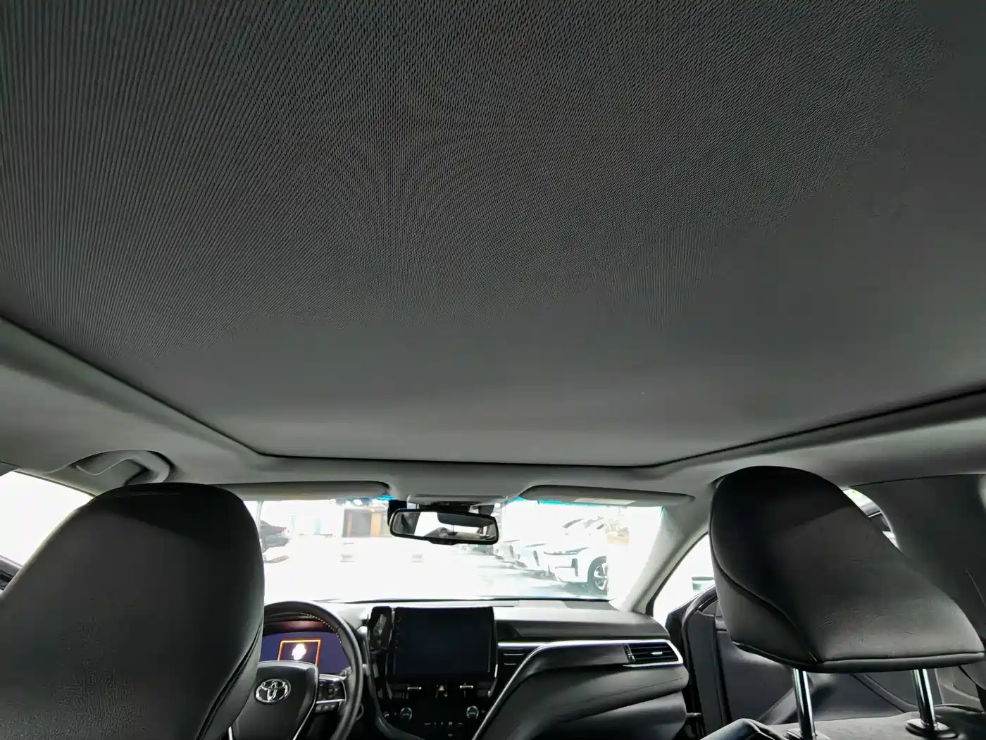 Toyota Camry 2023 2.5G Luxury Edition фото 9